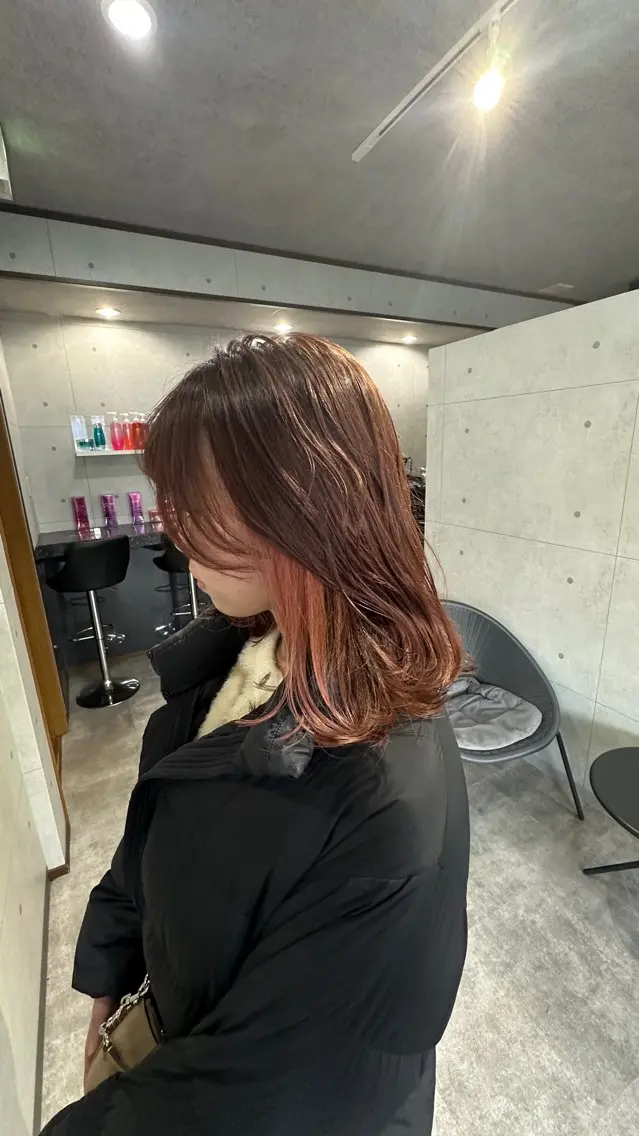ミディアム 外国人風カラー ハイライト レイヤーカット REVE 美容室のヘアスタイル
