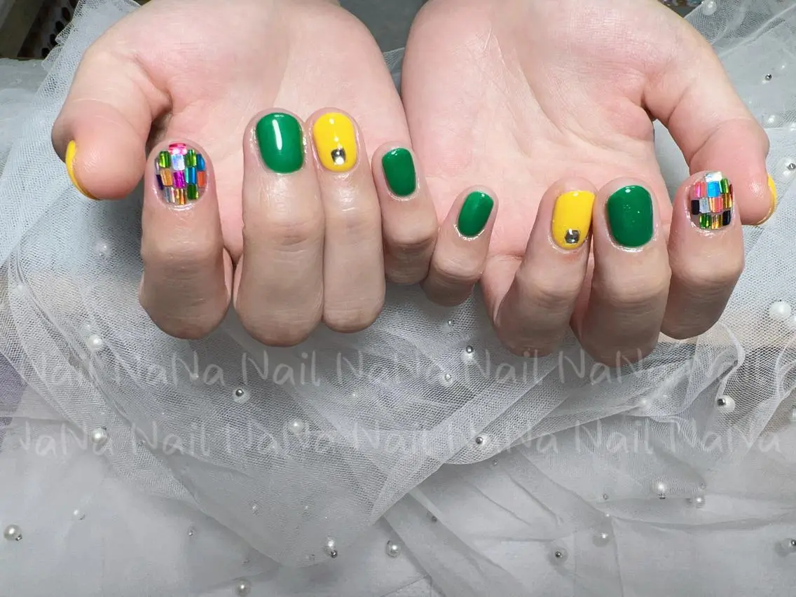 ショート カラー ネイル ハンドネイル Nail NaNaのネイルデザイン