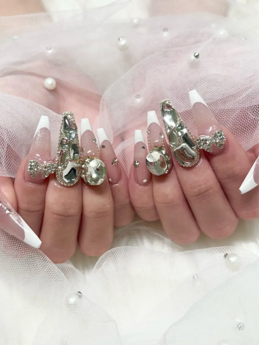 ネイル Roi ayanaのネイルデザイン