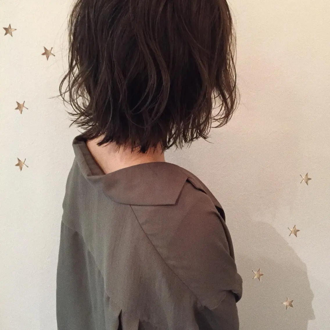 ショート カラー 市川 千夏のヘアスタイル