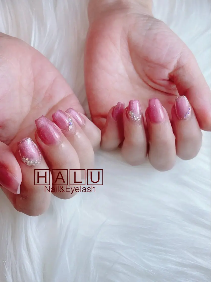 ネイル 赤色 ハンドネイル フットネイル HALU ハルのネイルデザイン
