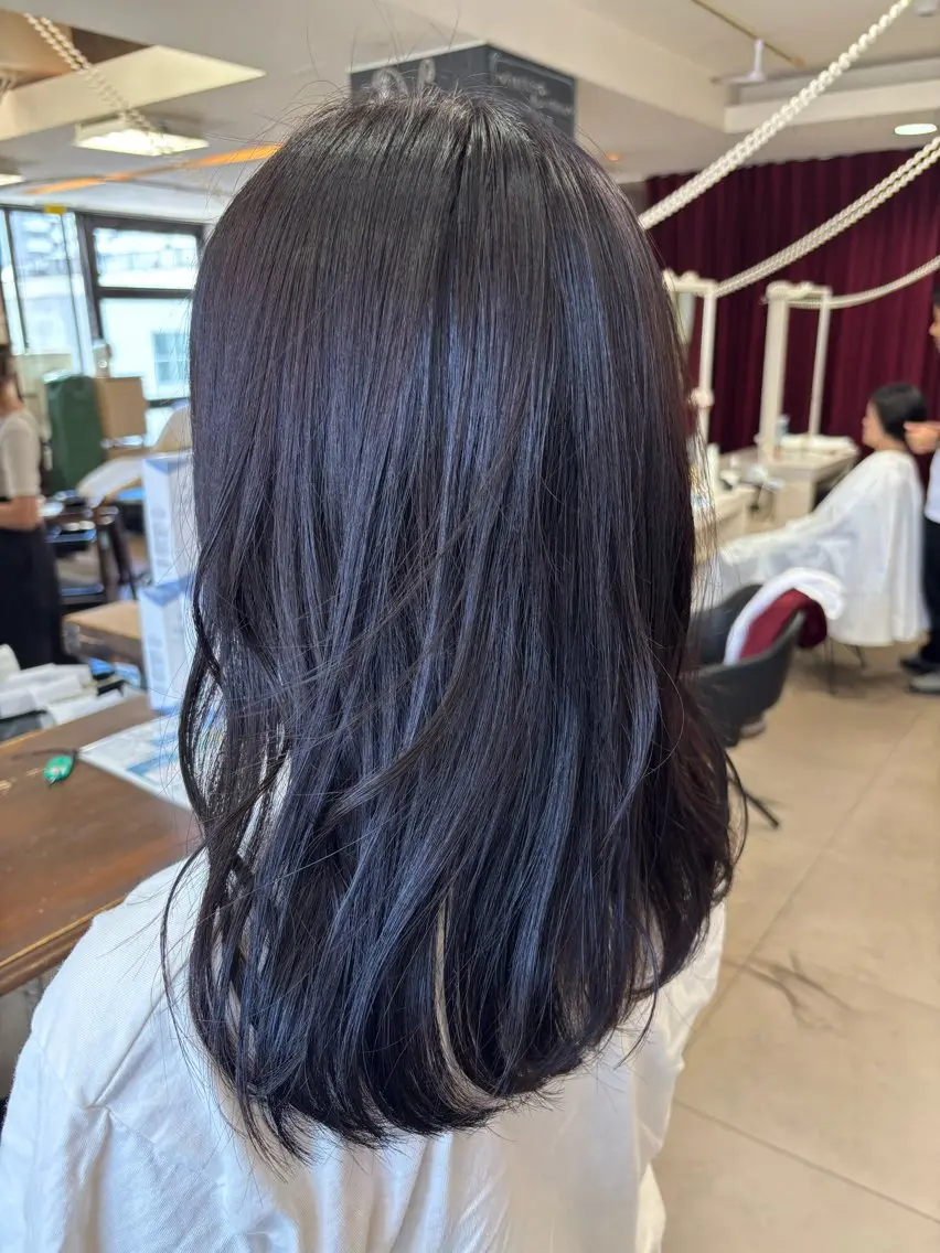 SNS話題💡透明感アディクシーカラー+カット ヘッドスパ付き💆🏻♀️✨の写真