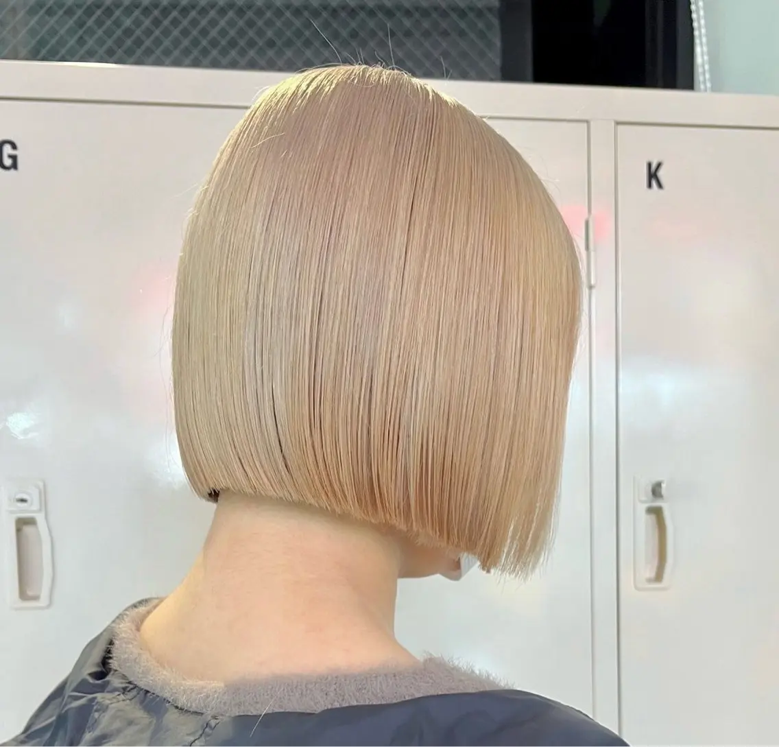 ミディアム カラー カット ヘアカラー トリートメント ボブ/レイヤー/ ハッシュカット/河内のヘアスタイル
