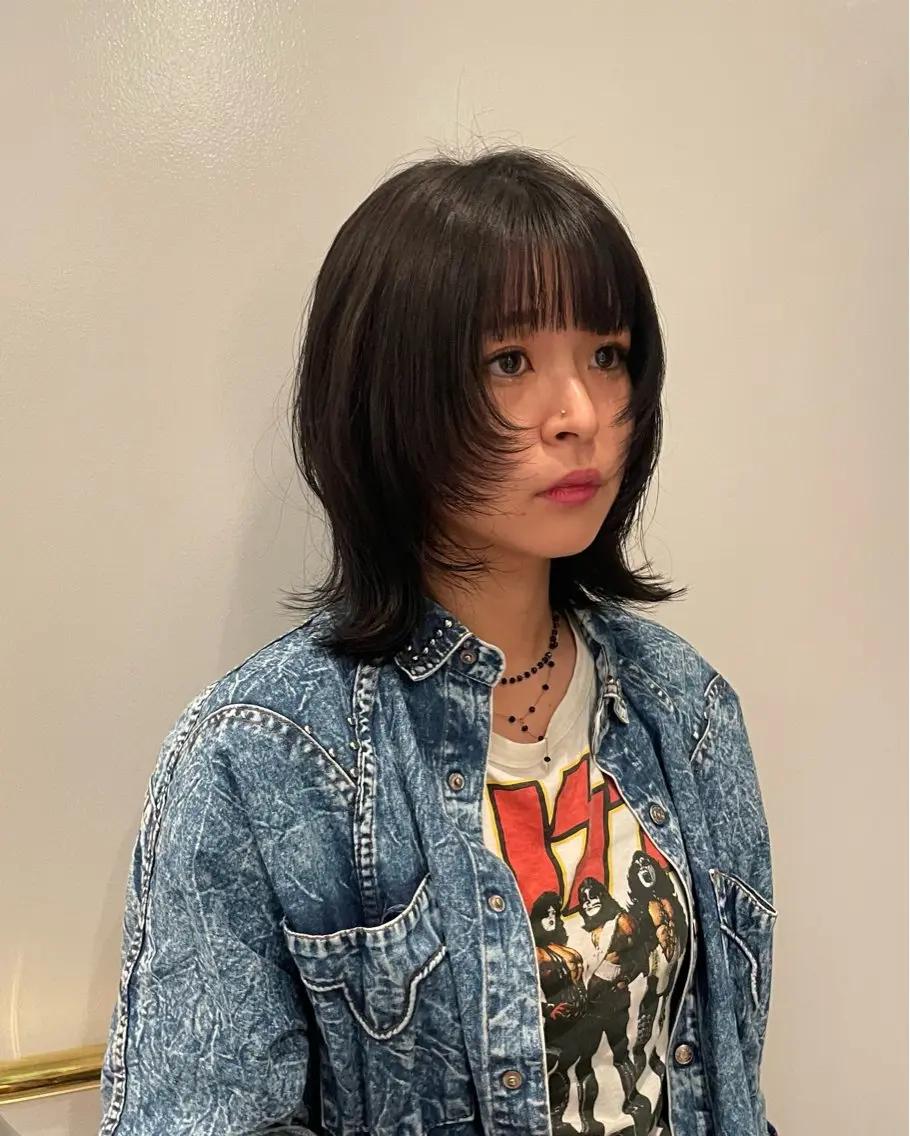 ショート 向坂 亜美のヘアスタイル