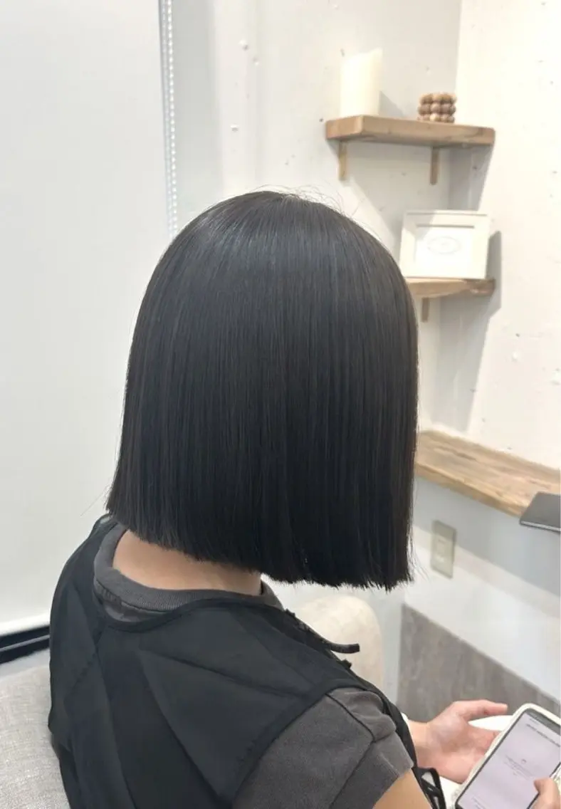 ショート 切りっぱなしボブ ボブ 髪質改善ELSA元町 城内譲のヘアスタイル