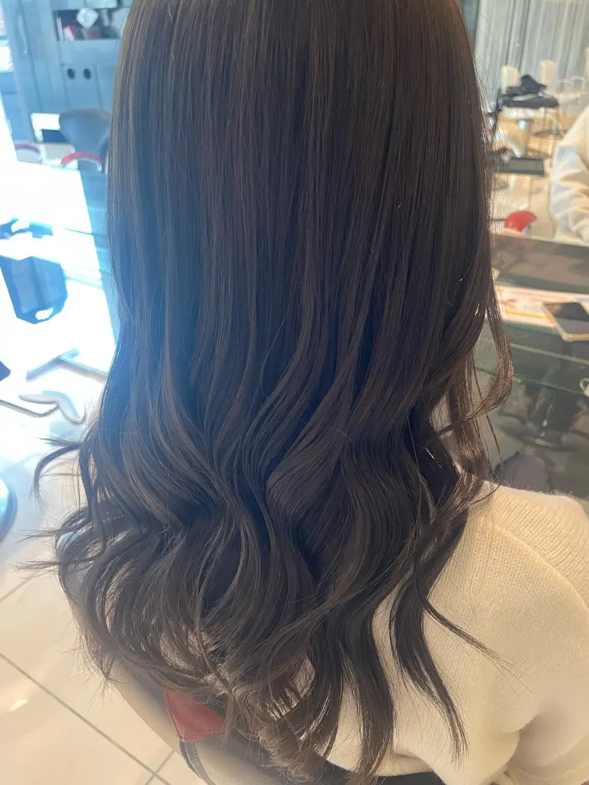 カラー ベージュカラー 松葉 小春のヘアスタイル