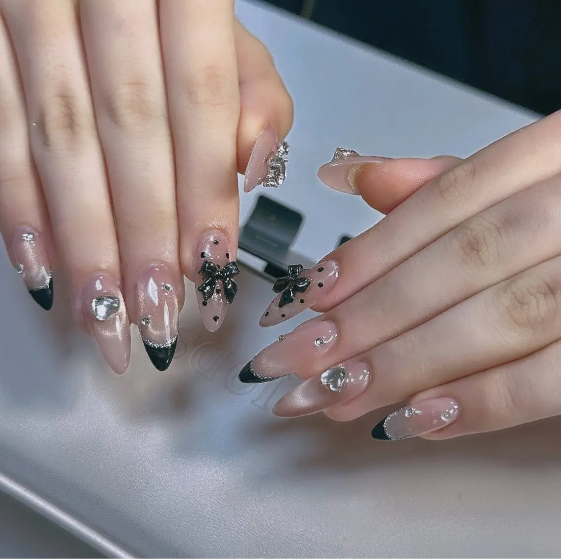 ネイル ハンドネイル HIN NAILのネイルデザイン