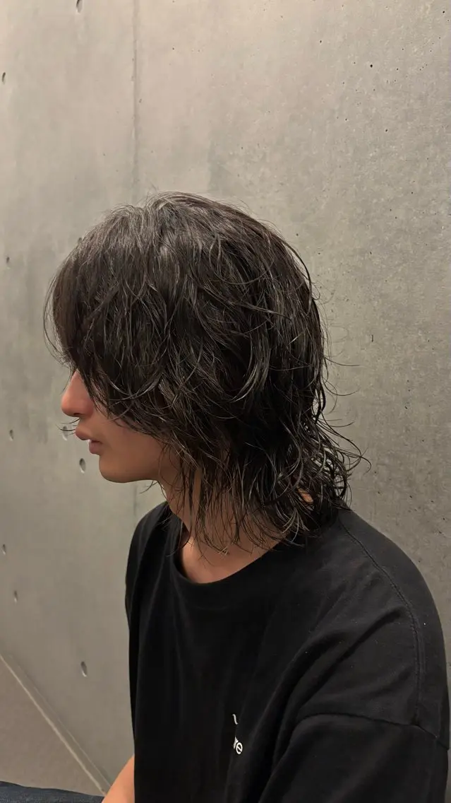 ミディアム パーマ fifth原宿 AiRi🧸のヘアスタイル