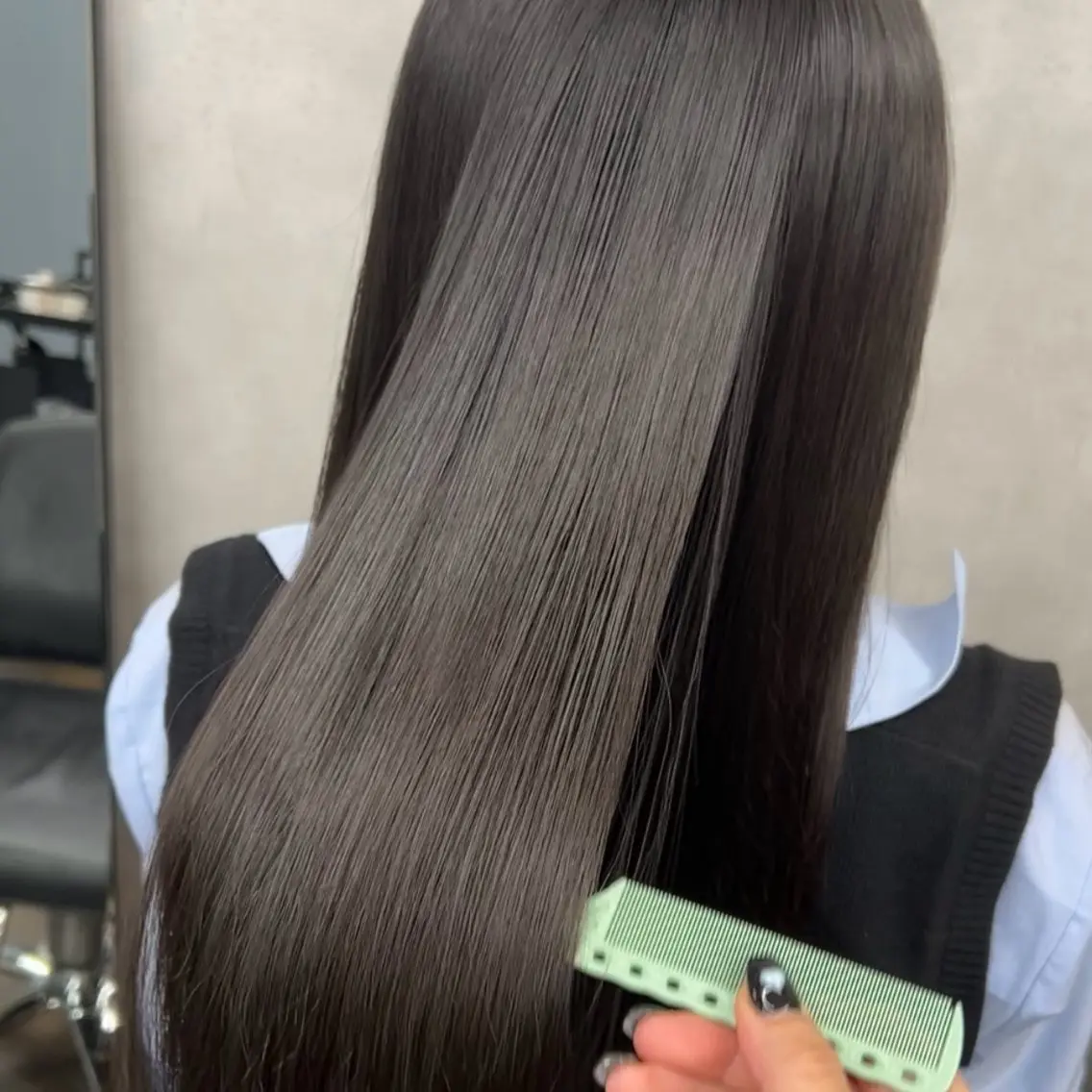 ロング カット 縮毛矯正 トリートメント 沖山 友津季のヘアスタイル