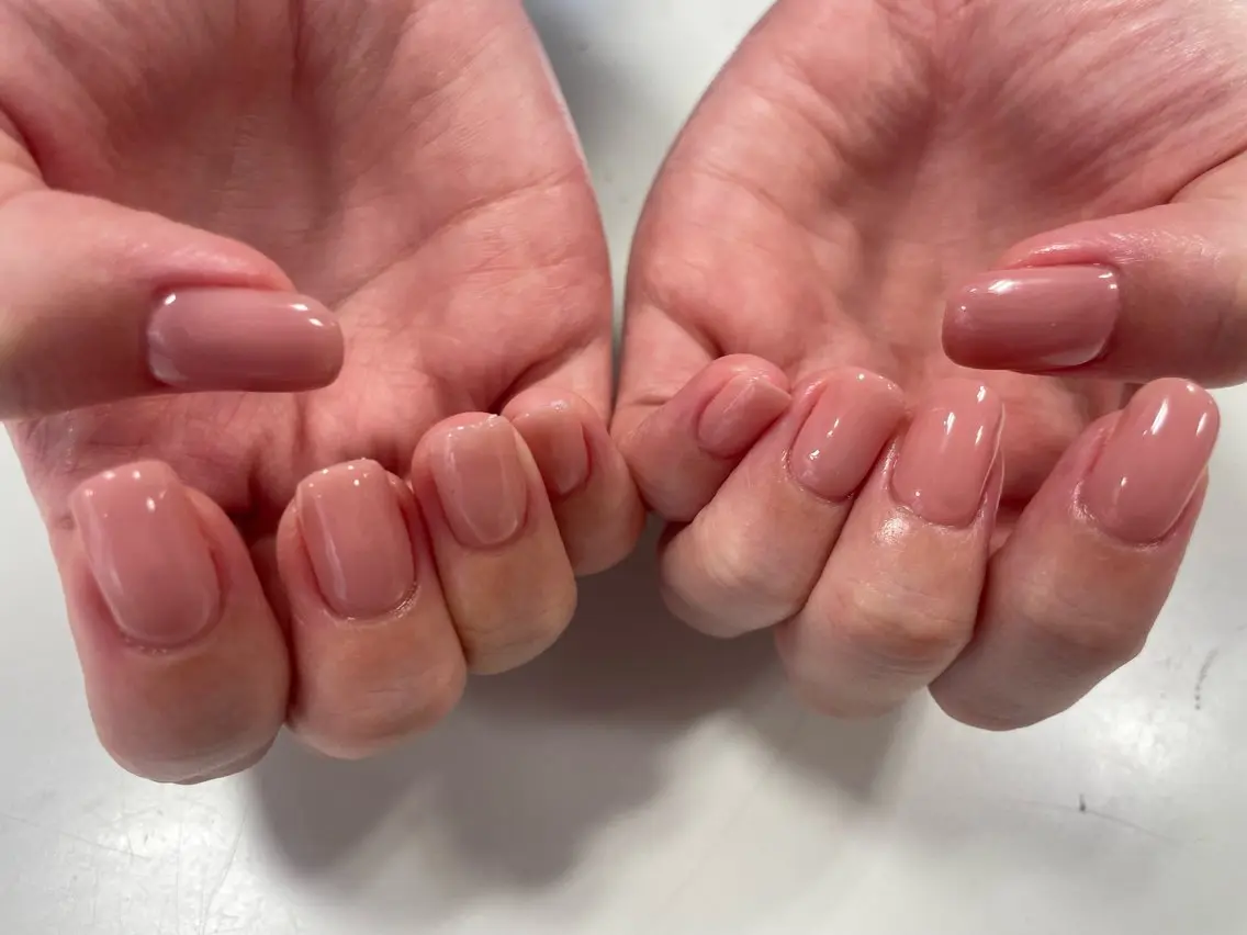 ネイル ワンカラーネイル 瀬下 ゆいのネイルデザイン
