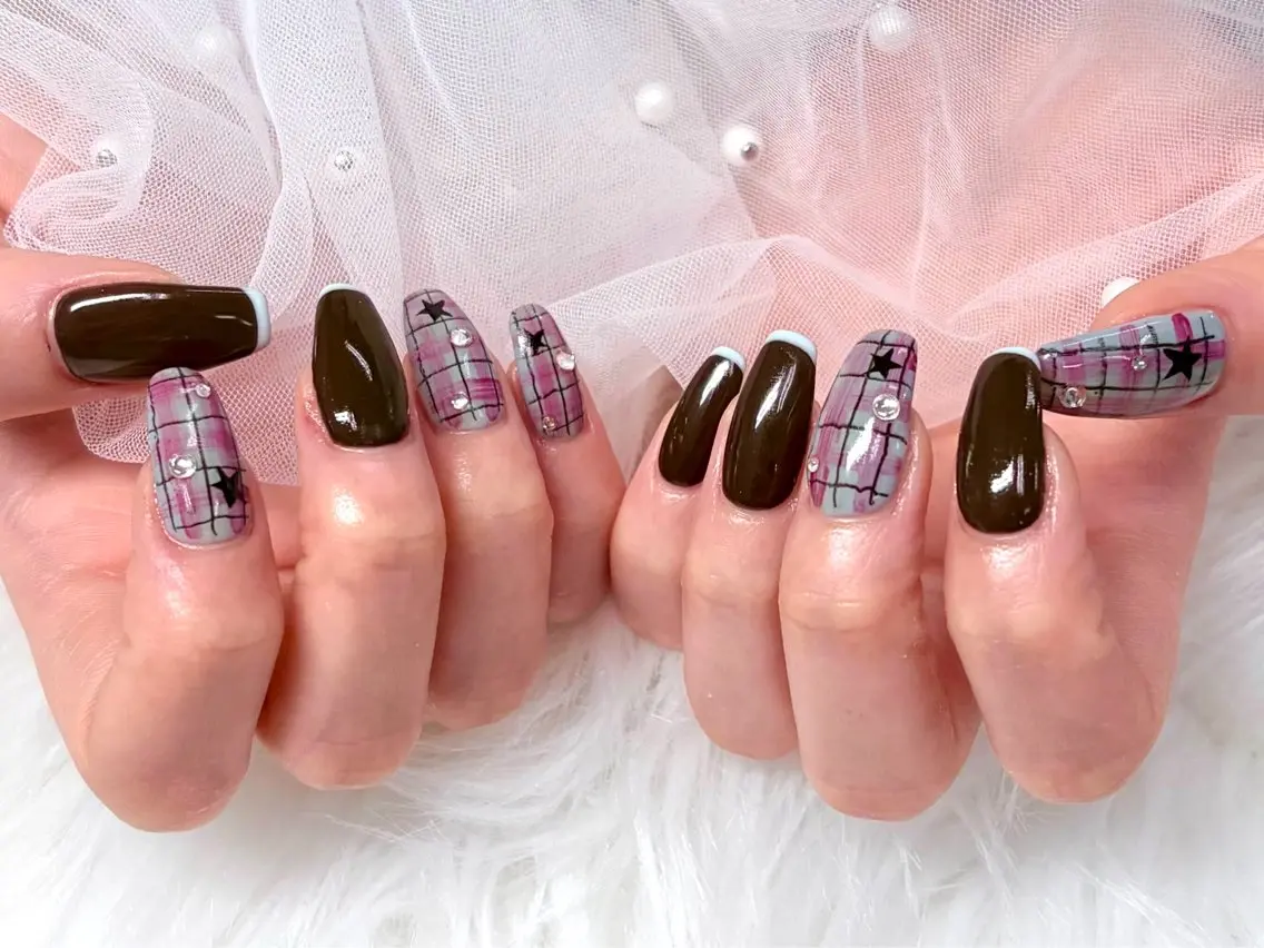ネイル アートネイル ジェルネイル 韓国ネイル マグネットネイル 持ち込み Nail Neige🐈🌙のネイルデザイン