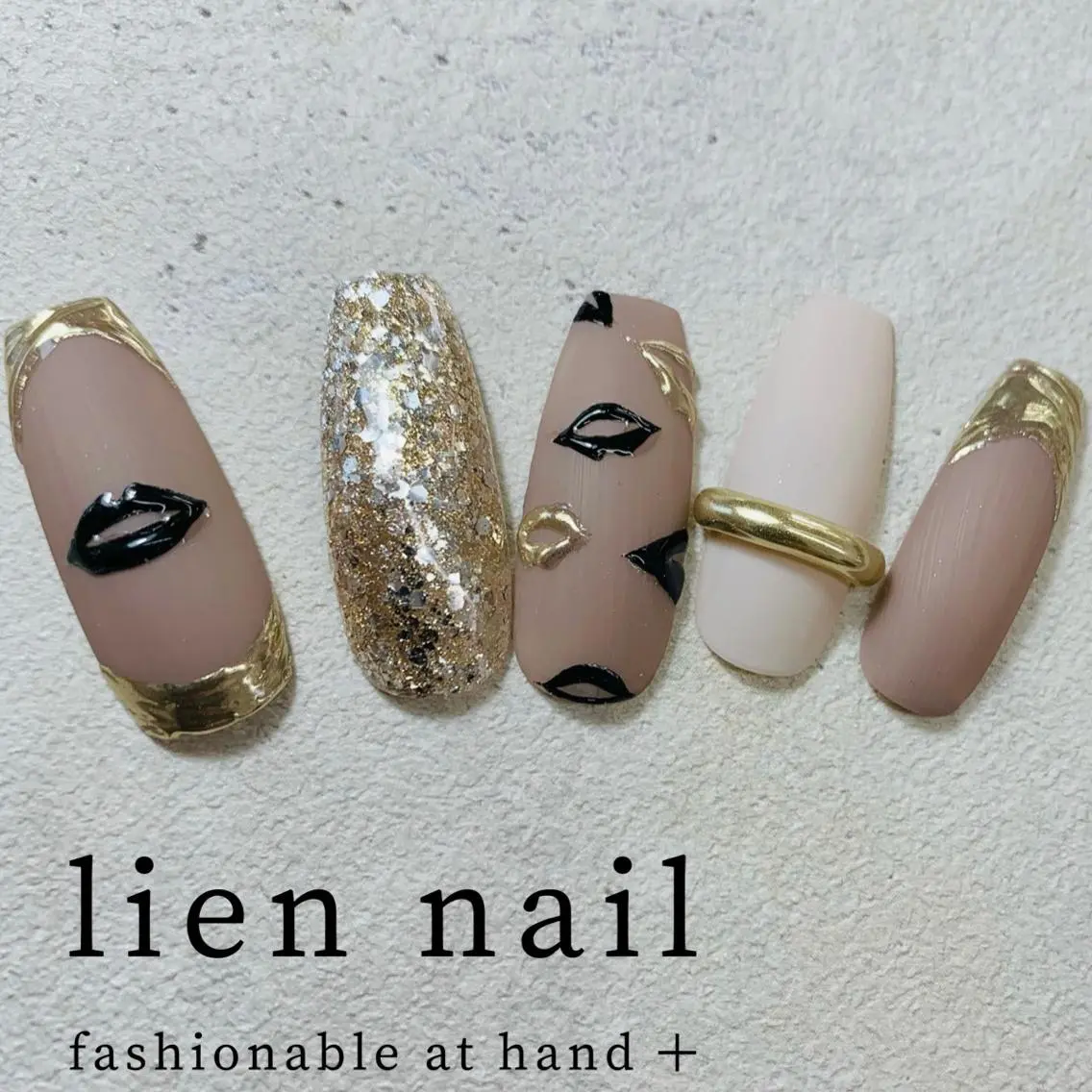 セミロング Queen nailのネイルデザイン
