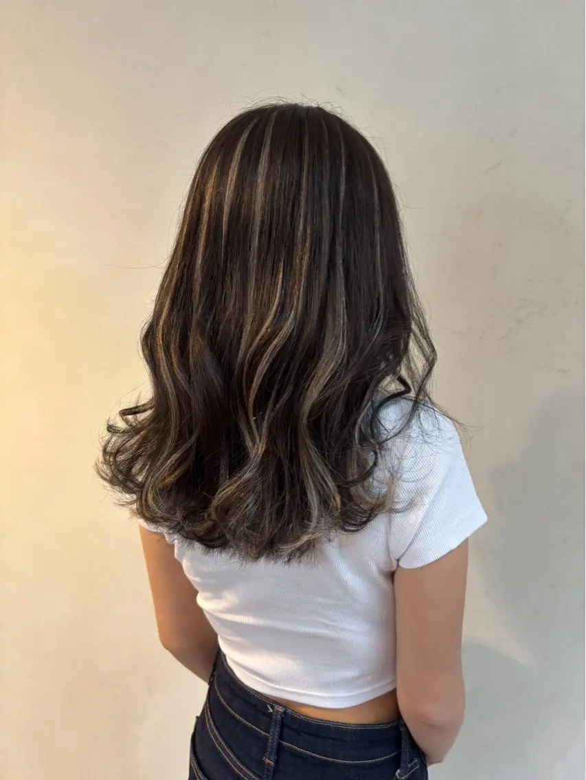 ミディアム ヘアカラー 艶カラー💎 / Ayakaのヘアスタイル