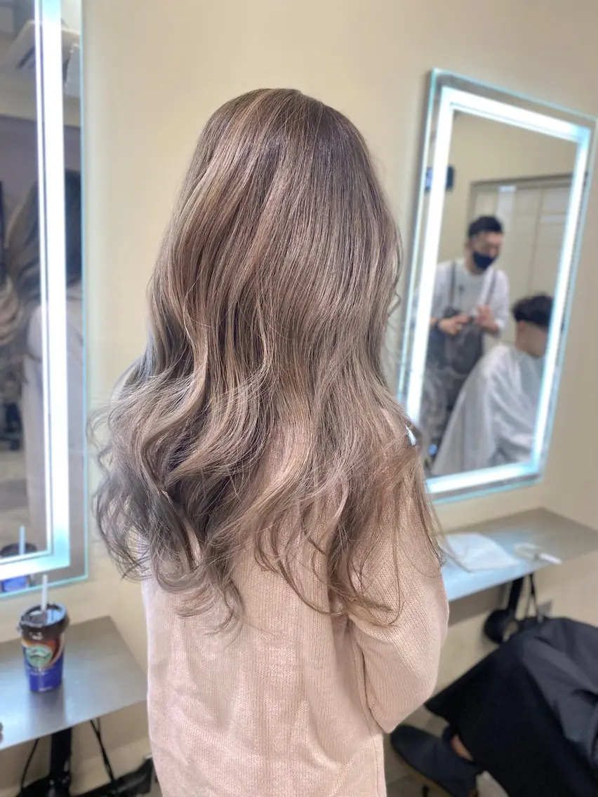 ロング カラー アディクシーカラー バレイヤージュ ブリーチ デザインカラー ダブルカラー ヘアカラー トリートメント opus 店長大和 レイヤー/赤み消しのヘアスタイル