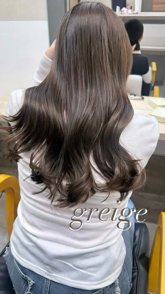 セミロング 透明感color🩵 MAYUKAのヘアスタイル