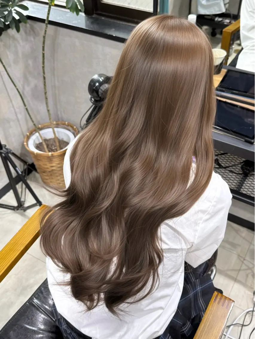 ロング カラー ベージュカラー ミルクティーベージュ ヘアカラー 韓国ヘア りんのヘアスタイル