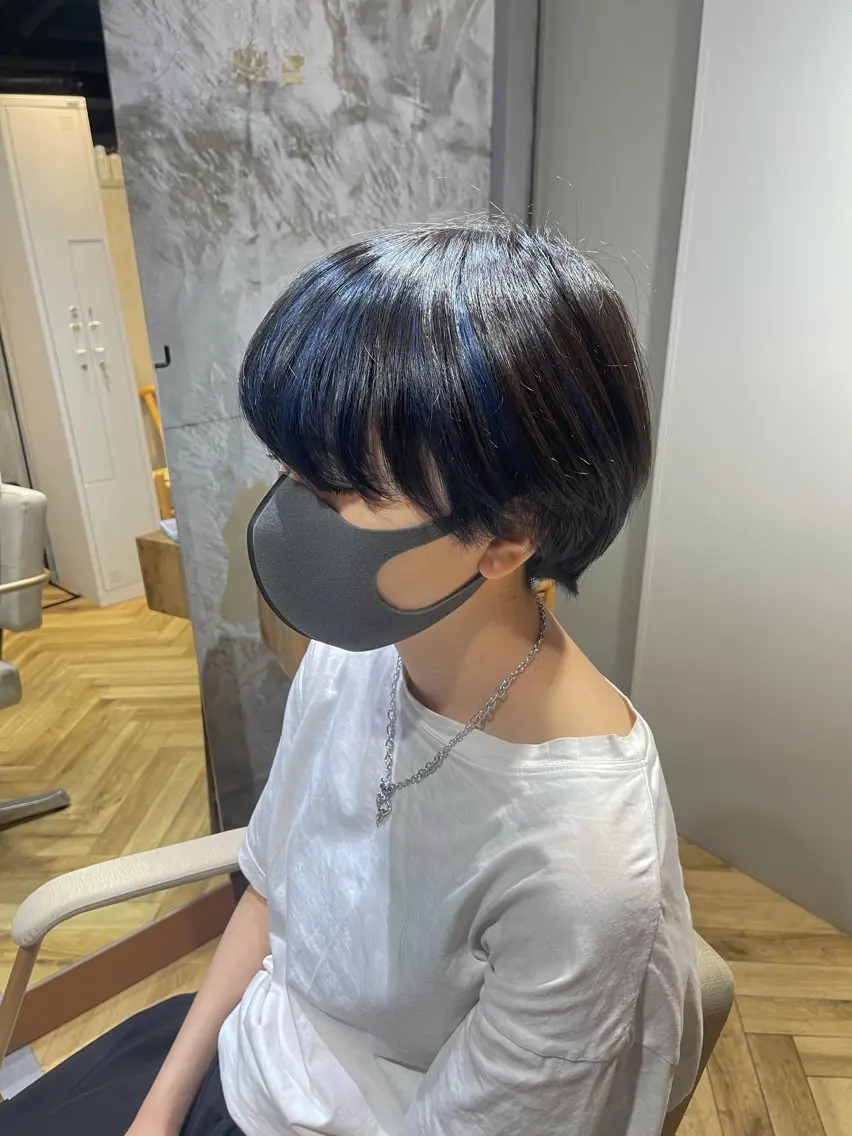 ショート カラー 阪倉 美玲のヘアスタイル