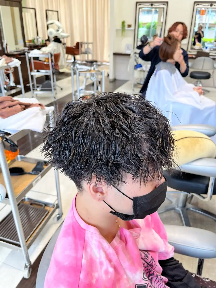 ショート パーマ メンズ マッシュ メンズパーマ ツイストスパイラルパーマ 刈り上げ スパイラルパーマ 🧊メンズ特化🧊 高木航希のヘアスタイル