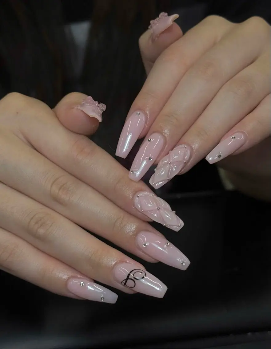 ネイル フラワーネイル 韓国ネイル ロングネイル 持ち込み ピンク Iconic Nailのネイルデザイン