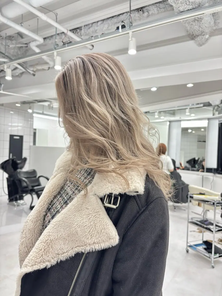 ロング カラー ヘアカラー トリートメント 🎀ブリーチモデル 🎀募集中/moyuのヘアスタイル