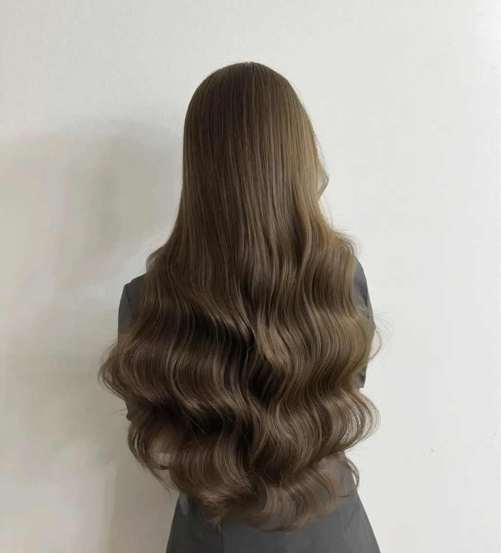 ロング カラー ヘアカラー トリートメント 川元 春奈のヘアスタイル