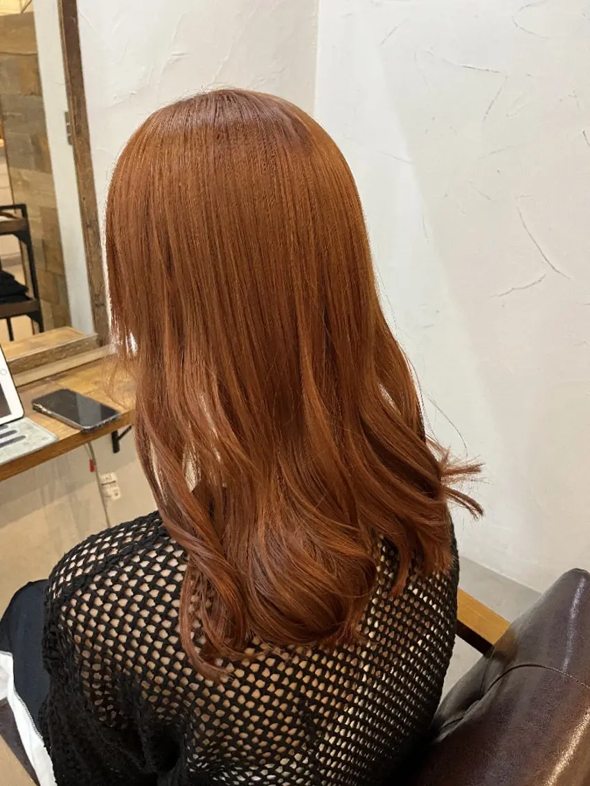 ロング ヘアカラー LEASH 北原のヘアスタイル