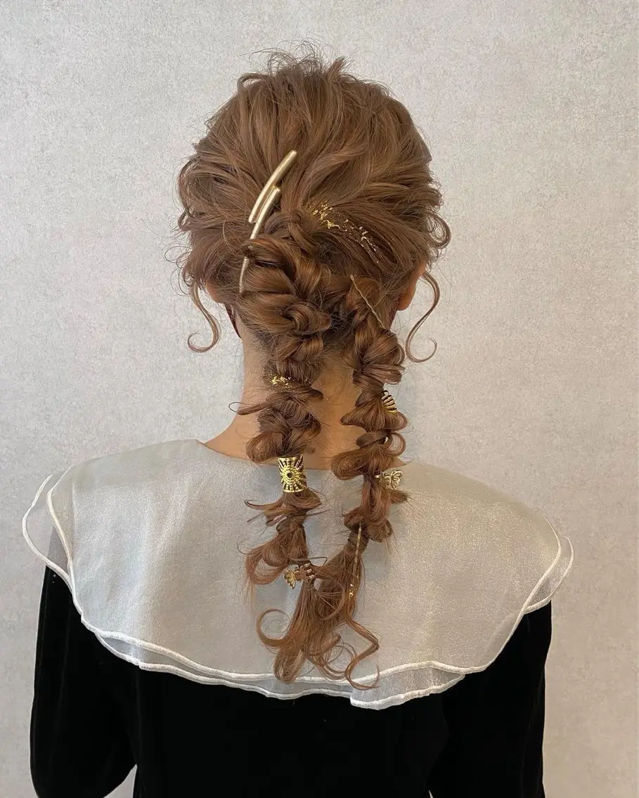 ヘアアレンジ LANAdesign bleach 🪐のヘアスタイル