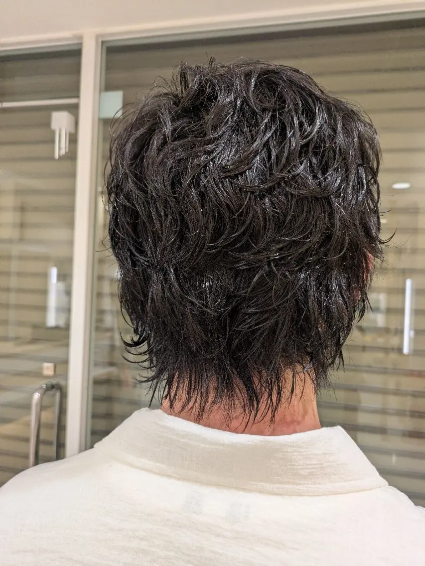 パーマ メンズ メンズパーマ メンズウルフカット ウルフカット カット パーマ 佐々木 萌のヘアスタイル