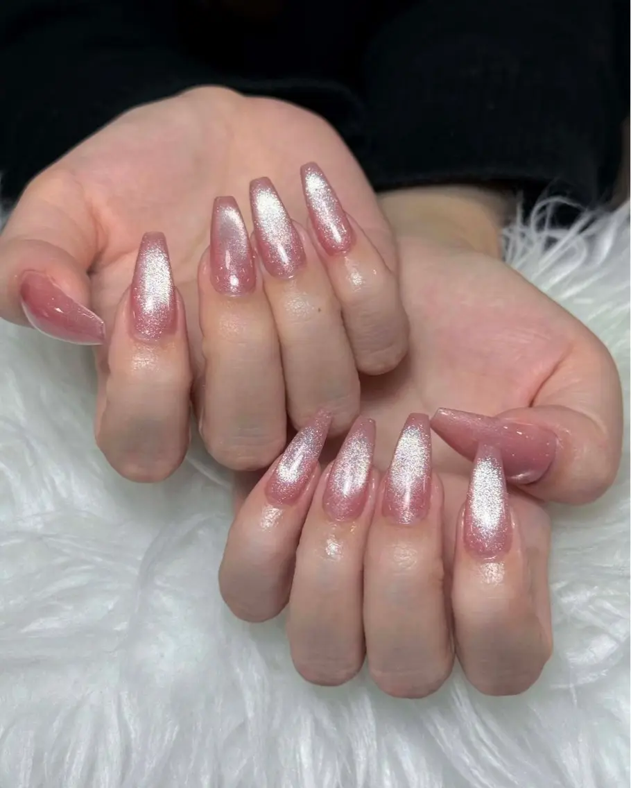 ネイル チークネイル ドット フレンチネイル グラデーション ハート ハンドネイル Julli NailStudioのネイルデザイン