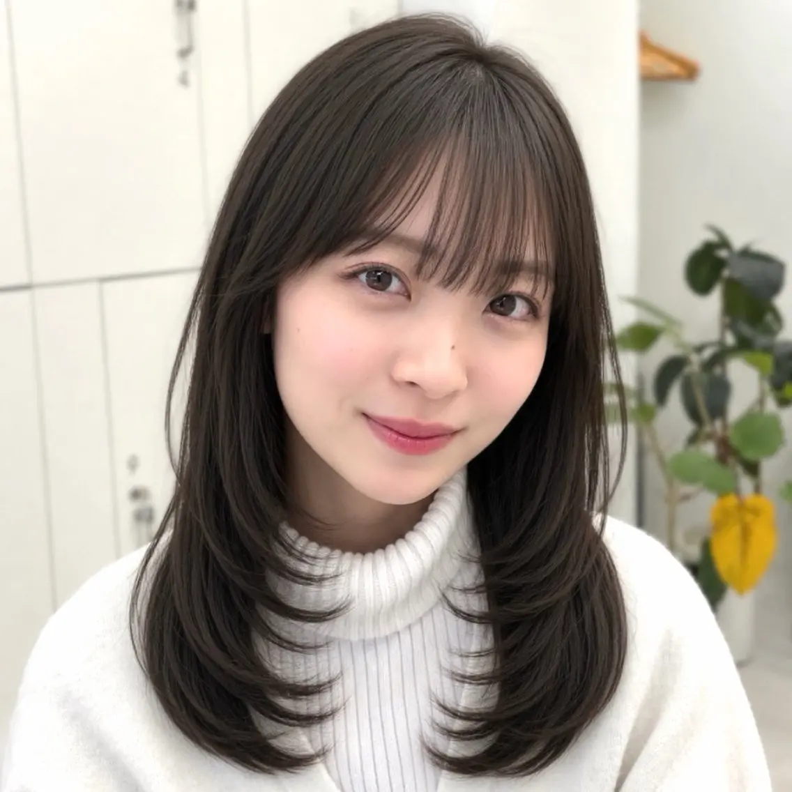 ミディアム カラー 透明感カラー レイヤーカット カット ヘアカラー トリートメント mei / レイヤー 顔まわり 🤍のヘアスタイル