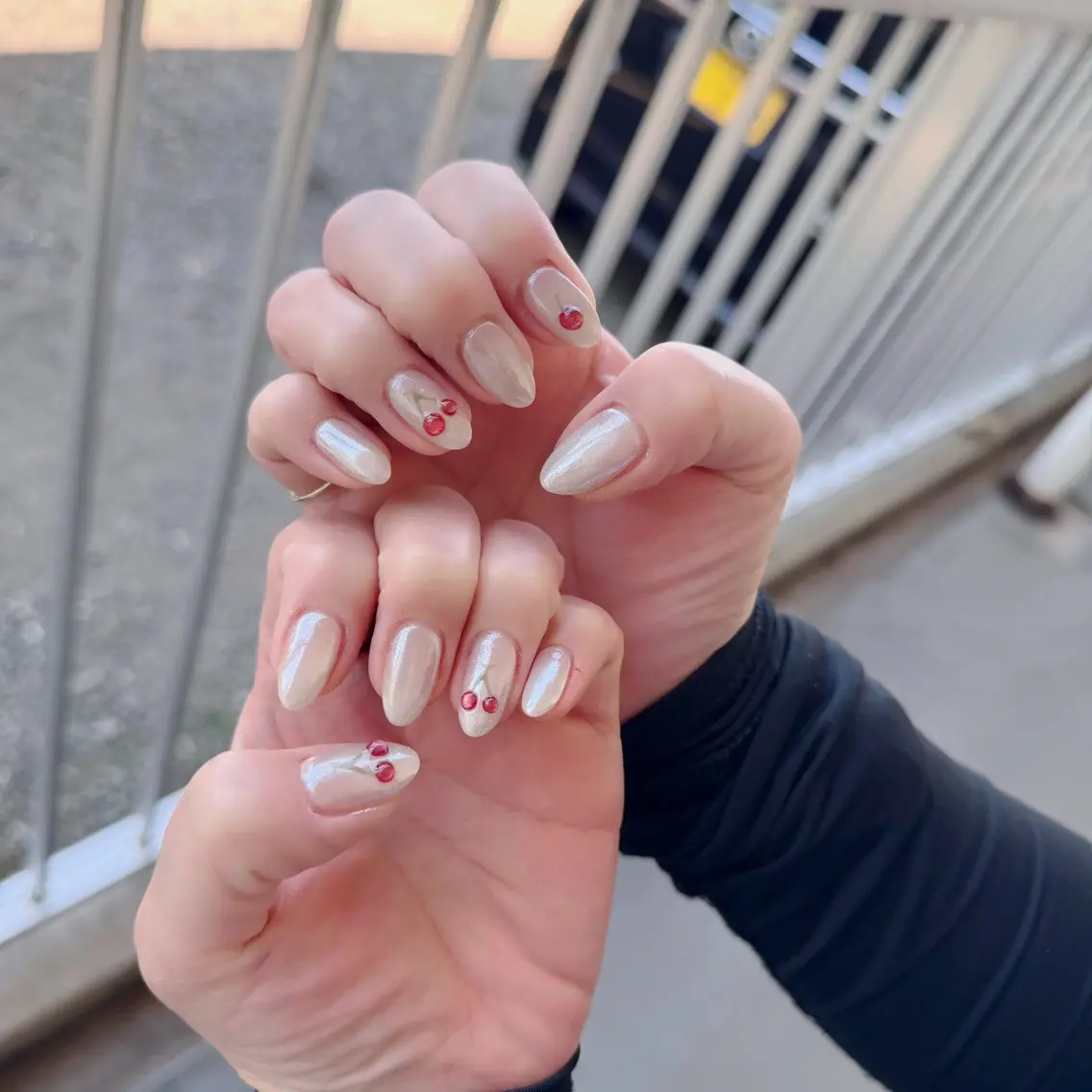 ネイル チークネイル フレンチネイル グラデーション 韓国ネイル マグネットネイル Hana Nailのネイルデザイン