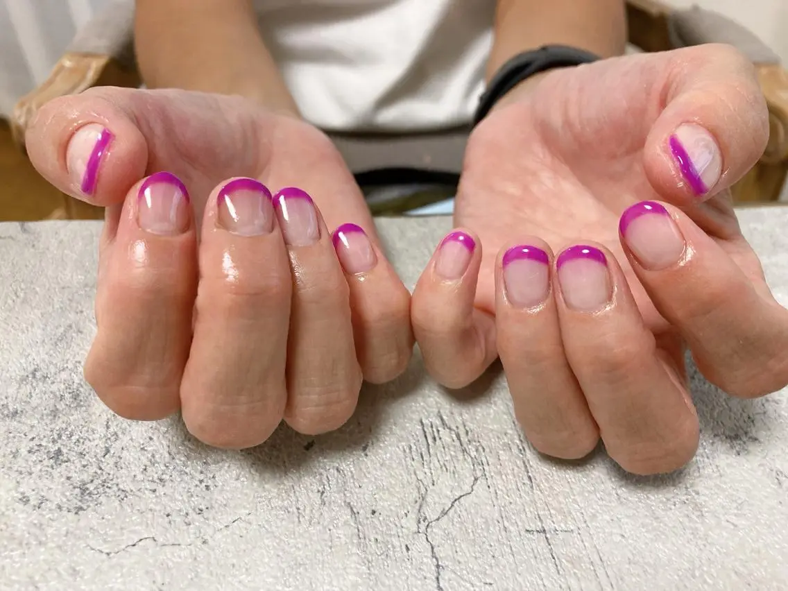 ネイル フレンチネイル mogunail &blowのネイルデザイン