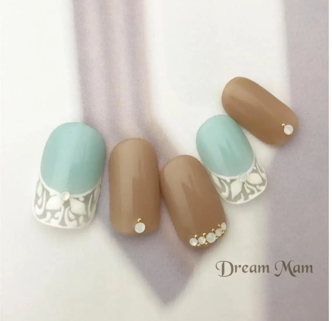 ネイル 桜ネイル 成人式 フレンチネイル ジェルネイル グリーン Nail Salon Ｄream Mamのネイルデザイン