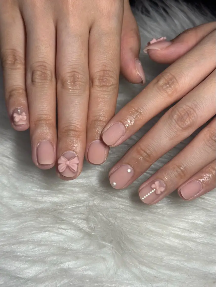 ネイル ハンドネイル LAVISH momoneのネイルデザイン