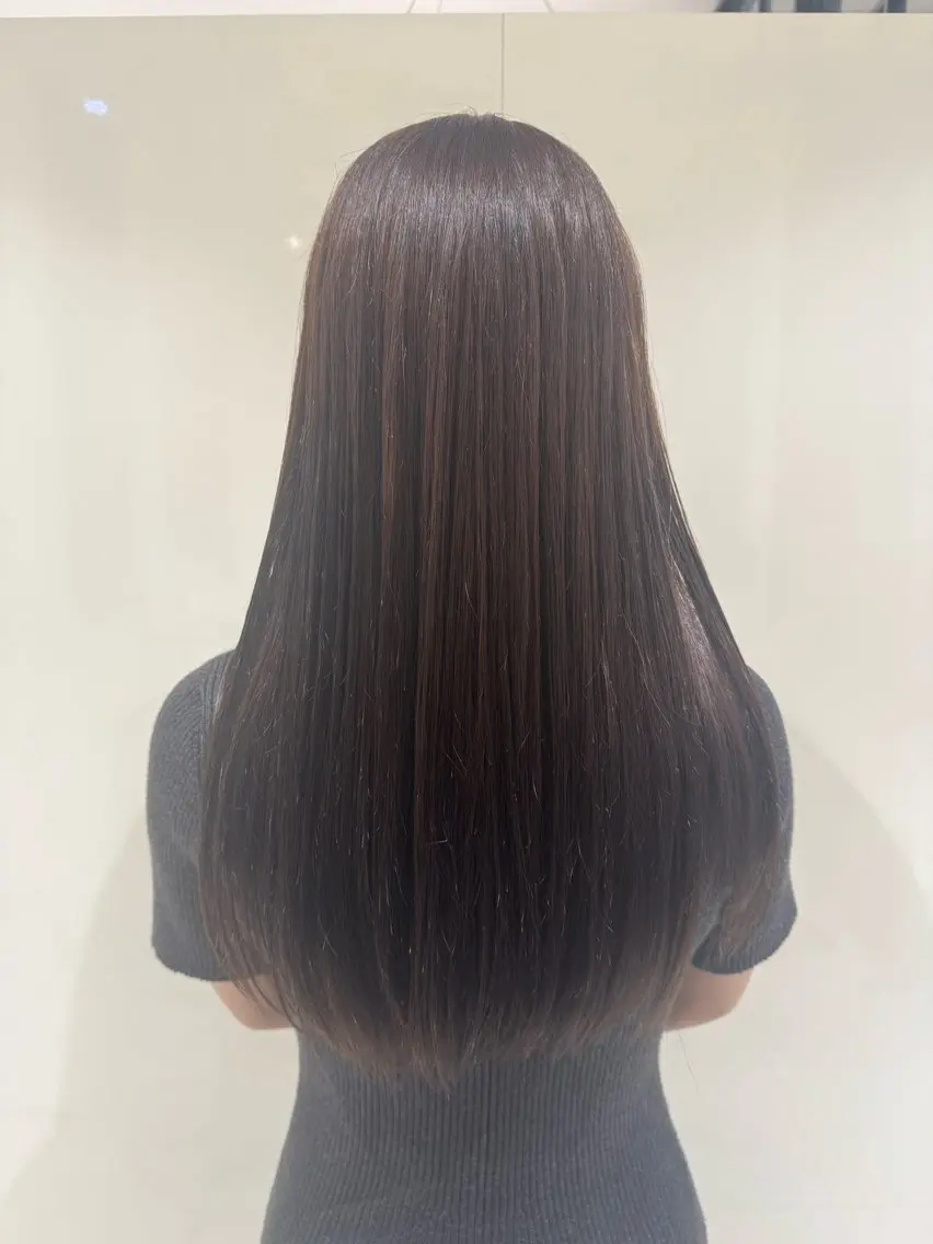 ロング カラー 佐々木 悠安のヘアスタイル