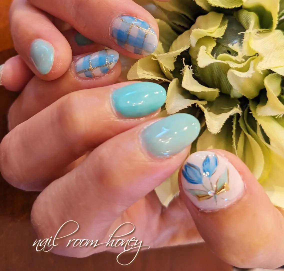 ネイル アートネイル ブルー グリーン nail room  honeyのネイルデザイン