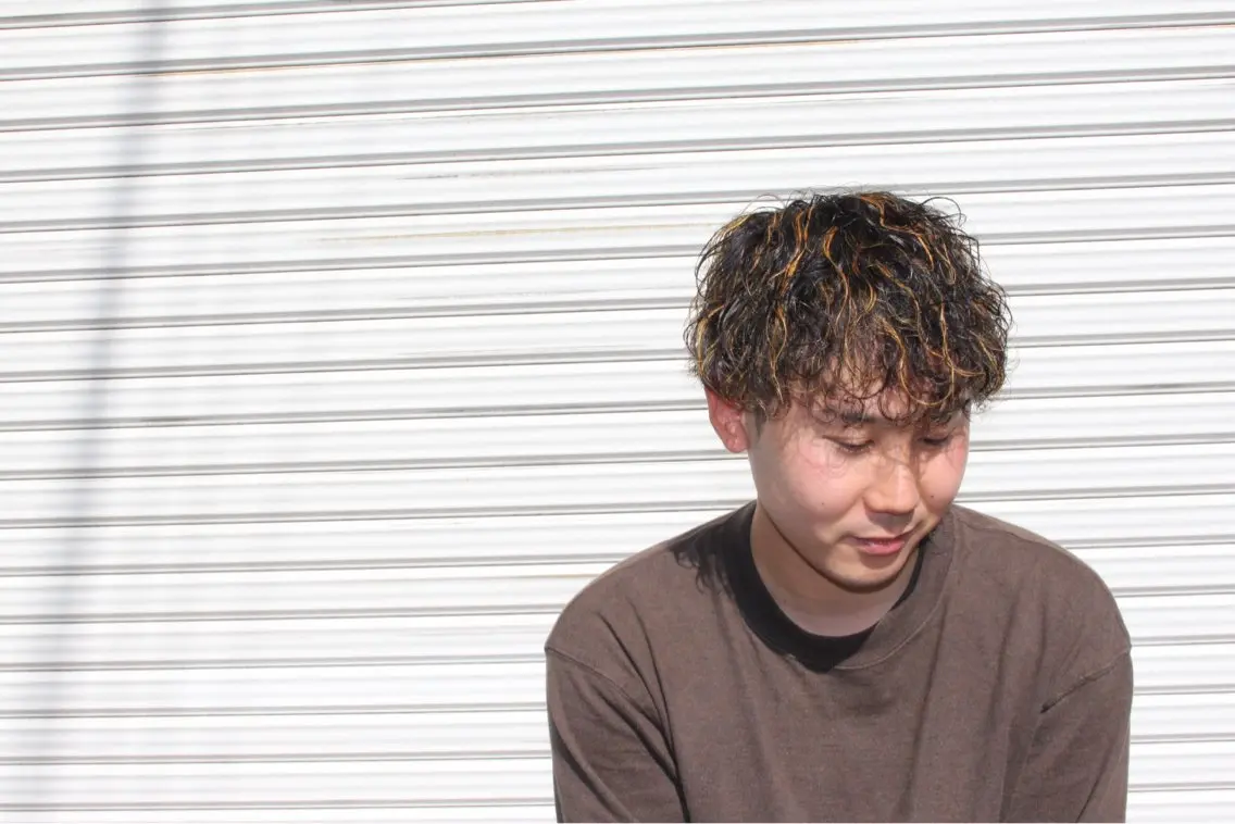 メンズ メンズメッシュ メンズパーマ 波巻きパーマ 川端 さくのヘアスタイル