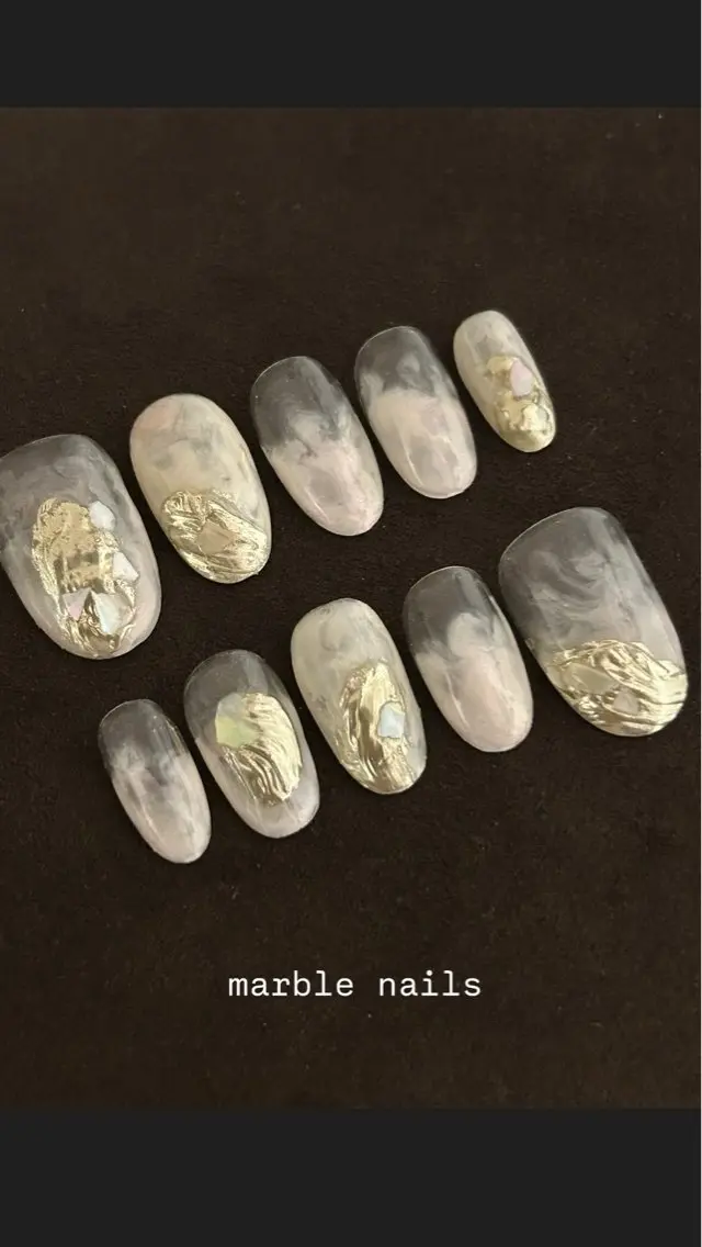 ネイル ゴールド ニュアンスネイル ホワイト miya yuのネイルデザイン
