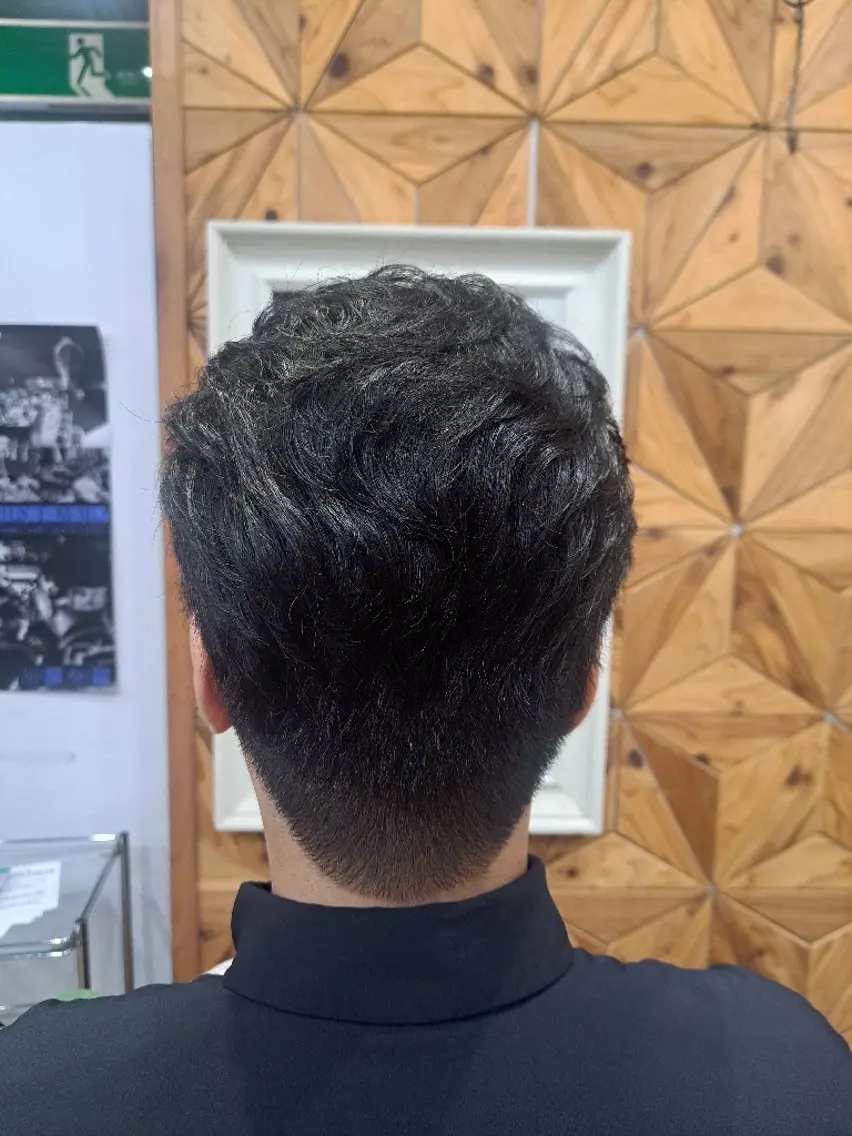 ショート クボ タのヘアスタイル