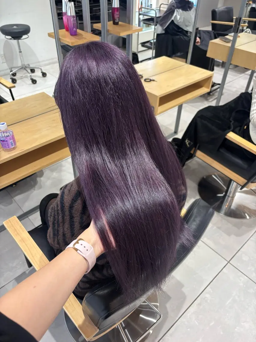 ロング カラー ヘアアレンジ ヘアカラー トリートメント ベージュ/グレージュ 🧸あやか/表参道のヘアスタイル