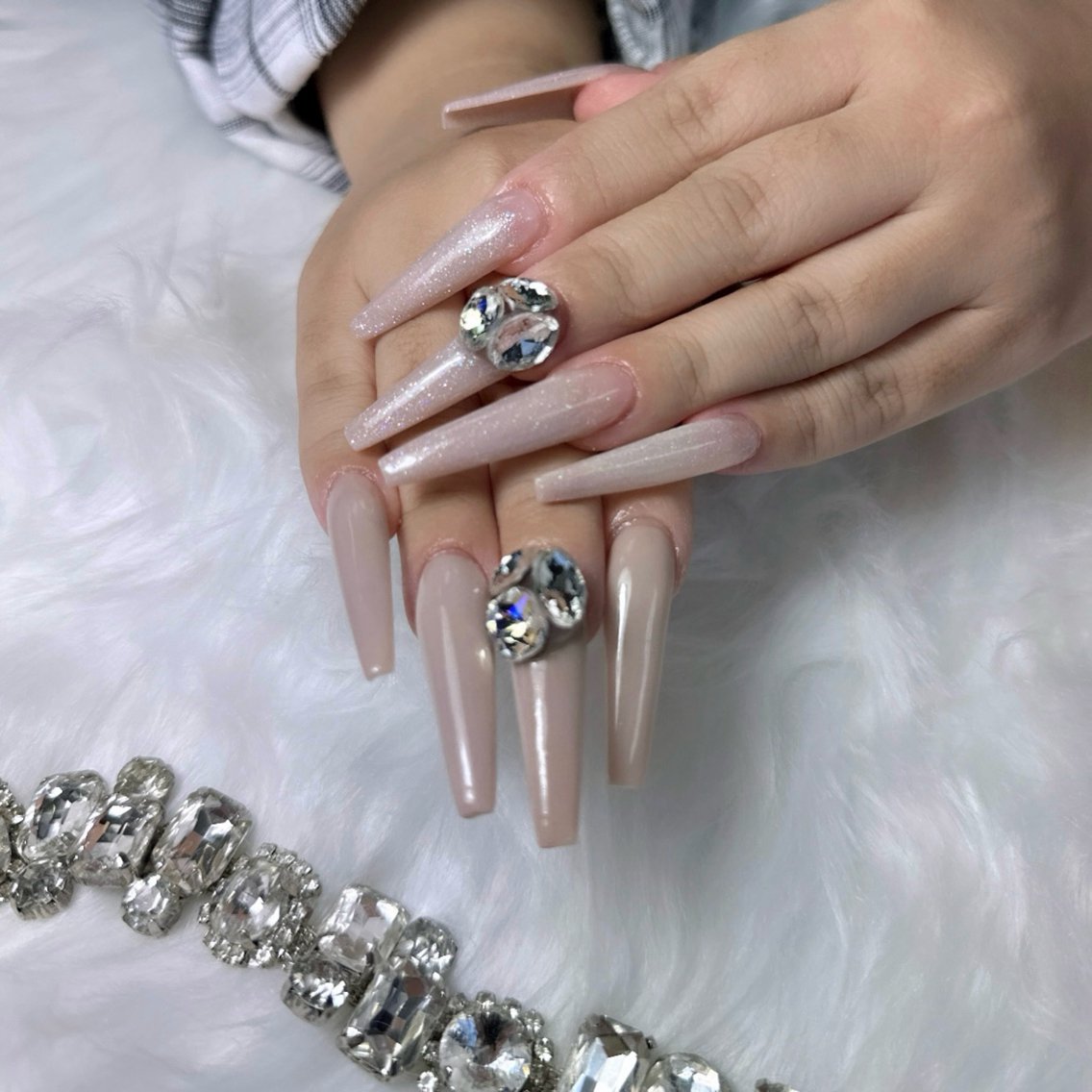 ネイル ハンドネイル MADIA AYAのネイルデザイン