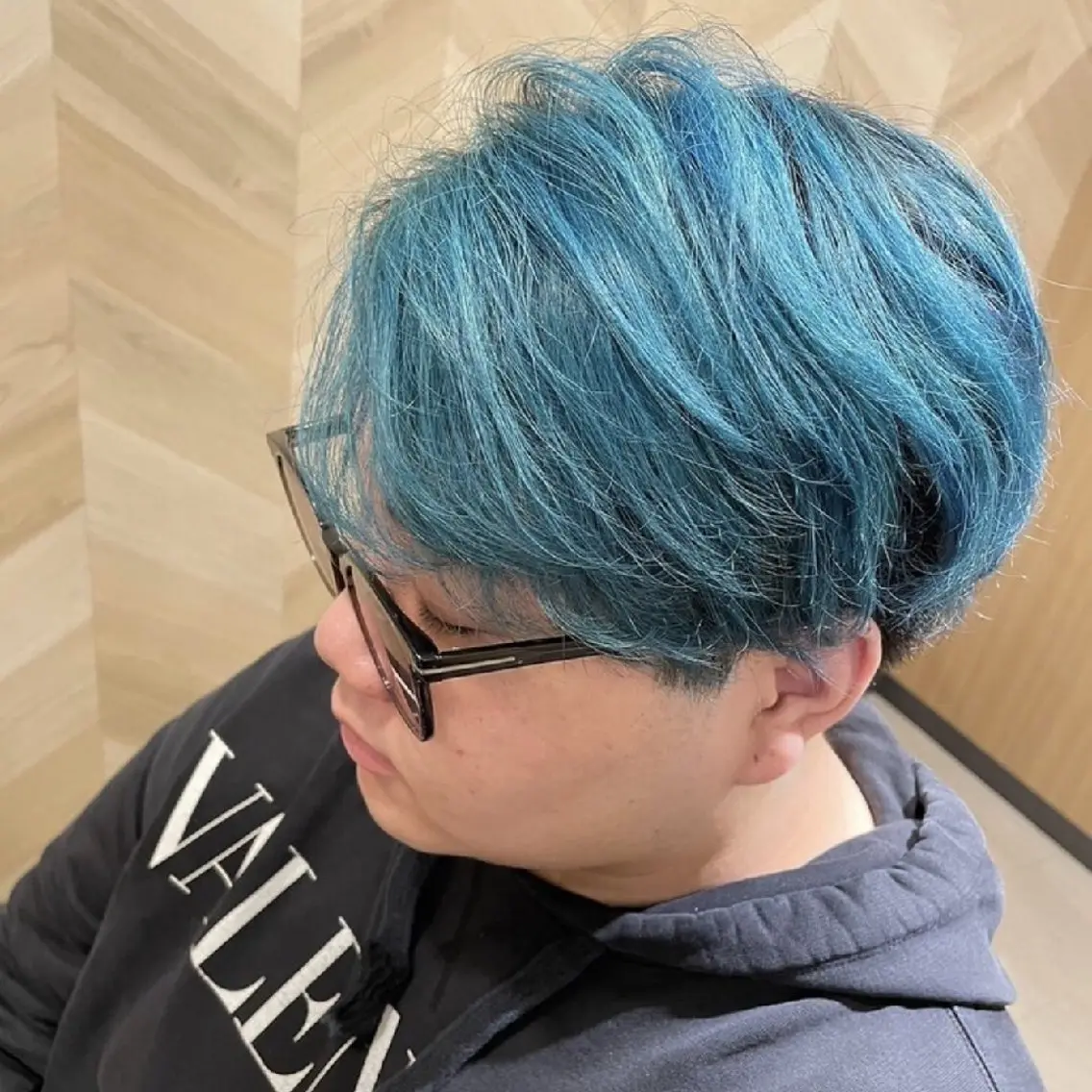 メンズ カラー メンズブリーチ アクアカラー ブリーチ ブルーカラー あんな 新栄のヘアスタイル