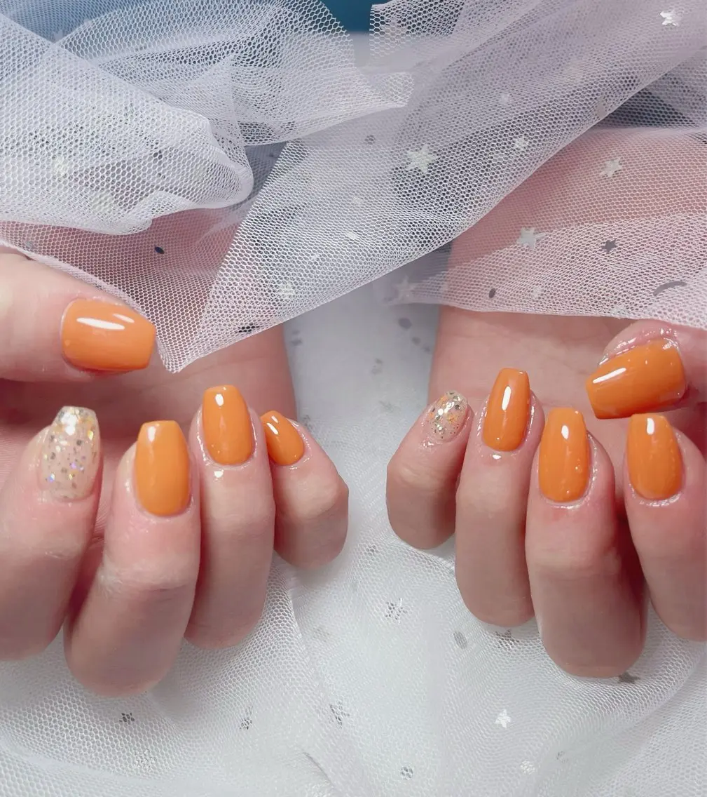 ネイル オーロラネイル 長さ出し フットネイル 韓国ネイル ラメ(グリッター) ハンドネイル 👍thumbs up nail👍のネイルデザイン