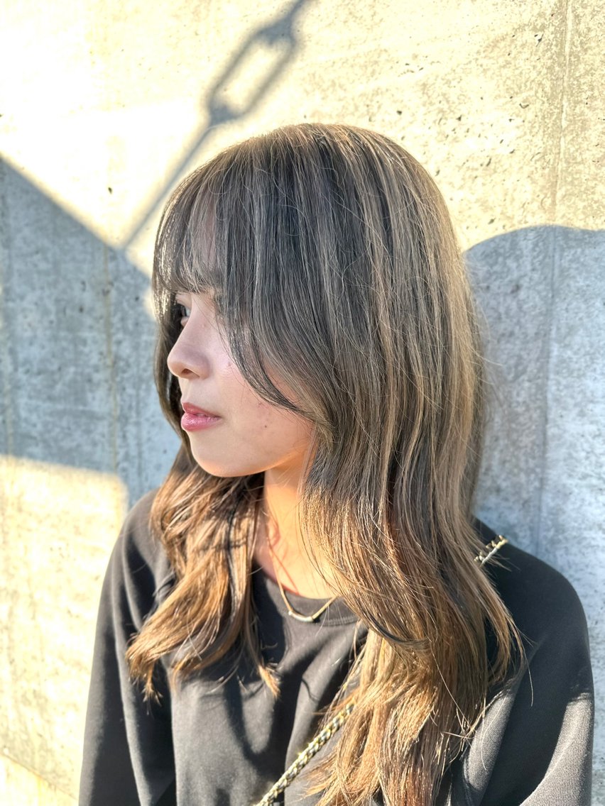 ロング ヘアカラー arika オケシ リョウダイのヘアスタイル