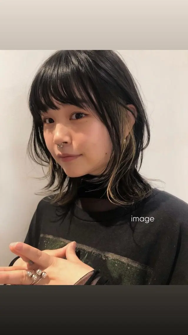 ミディアム カラー 田中 美月のヘアスタイル