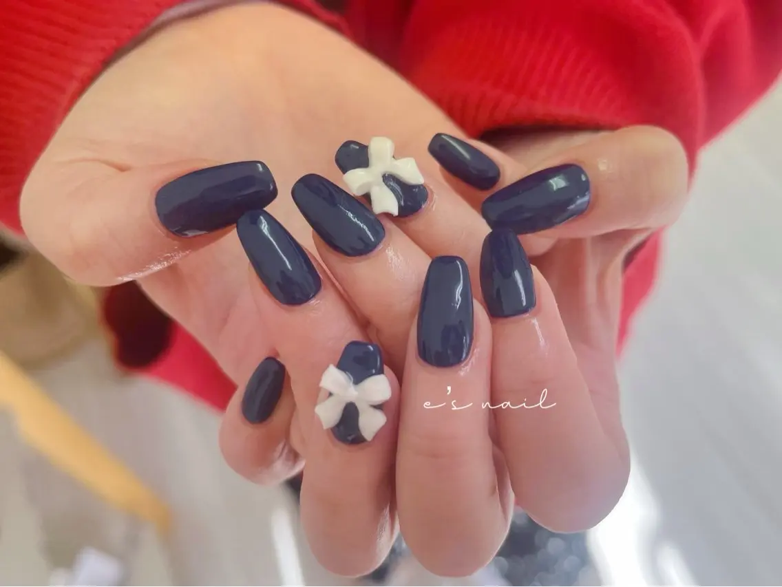 ネイル リボン e’s nail Lumièreのネイルデザイン