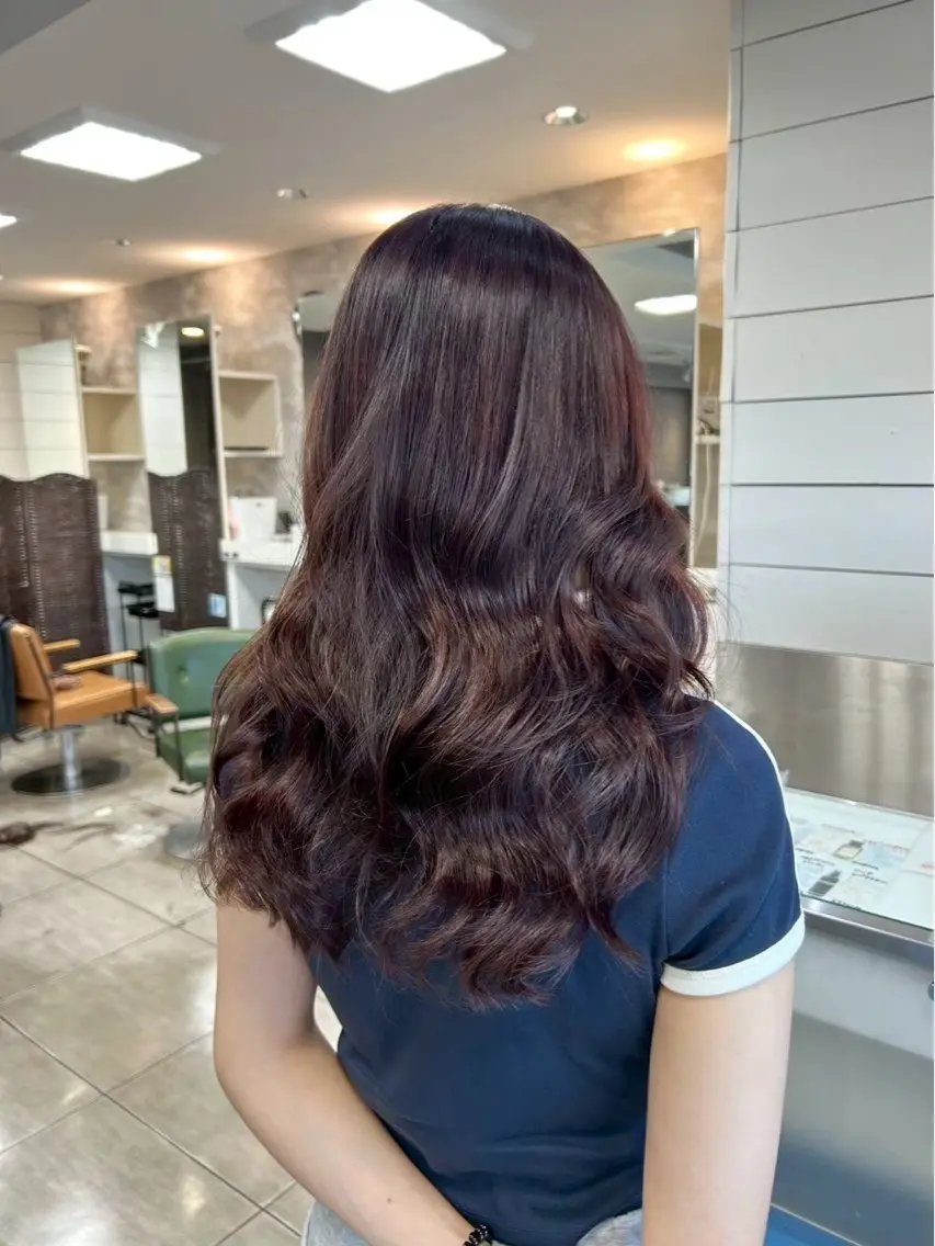 セミロング カラー ヘアカラー 西岡 英菜のヘアスタイル