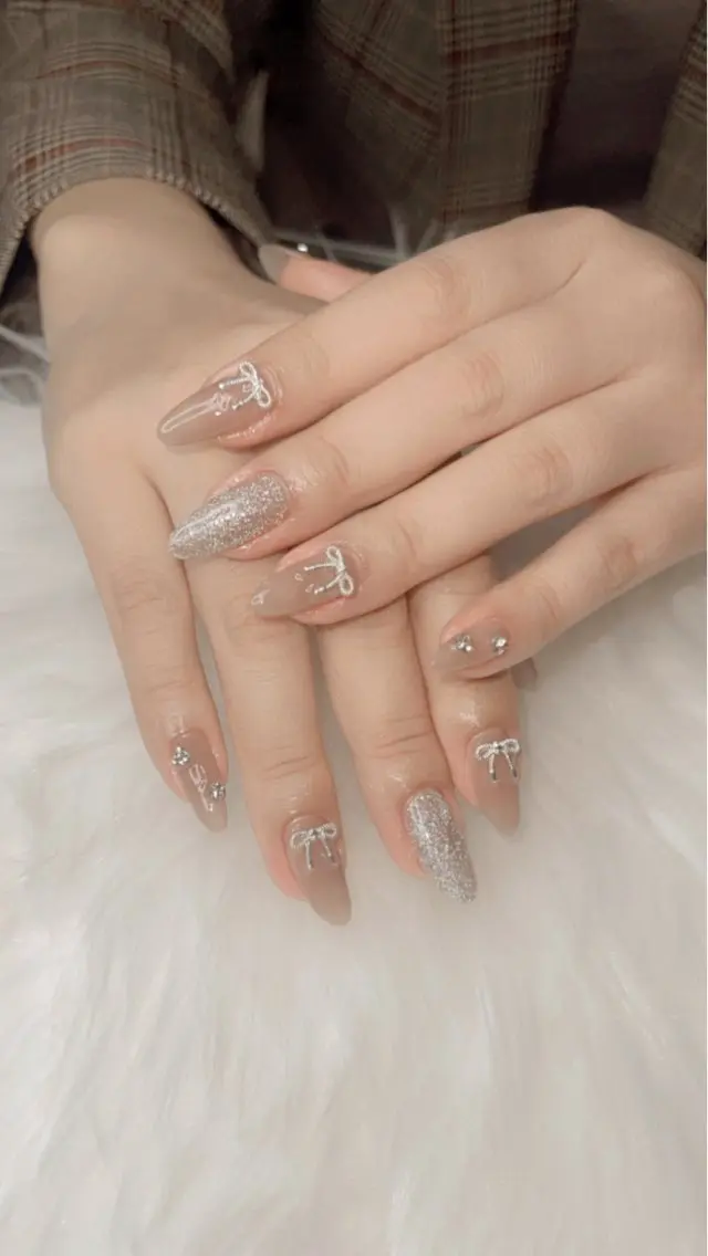 ネイル アートネイル 長さ出し ジェルネイル キラキラネイル マグネットネイル Lee Nails チップ長さだし専門店のネイルデザイン