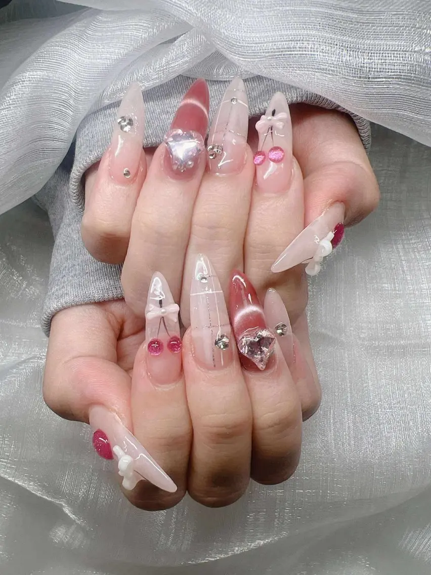 ネイル ハンドネイル Lee Nailsのネイルデザイン