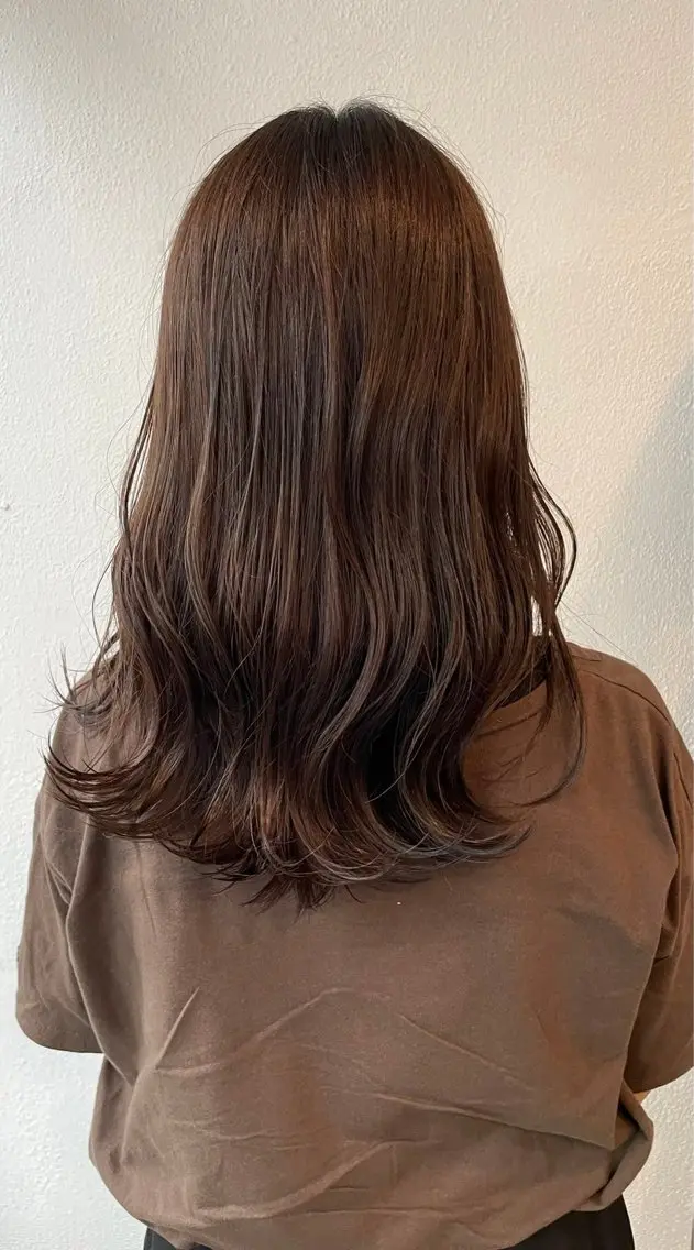 セミロング カラー Hair ruup 平良那生のヘアスタイル